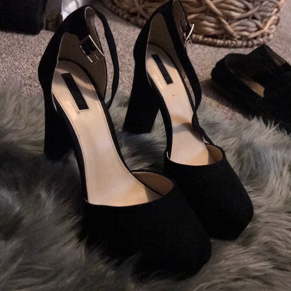 Black heels